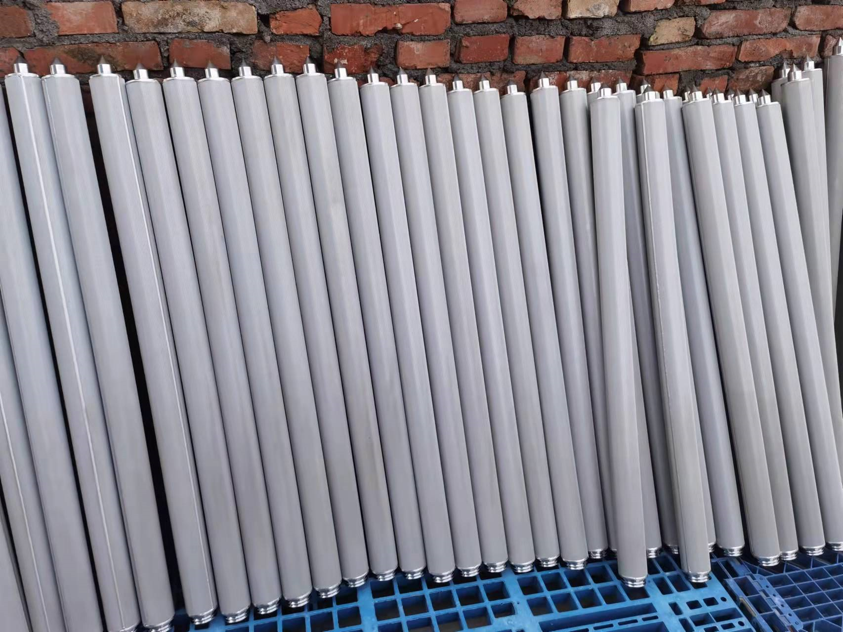 延安客戶訂做的凈化廠三甘醇不銹鋼燒結濾芯發(fā)貨了